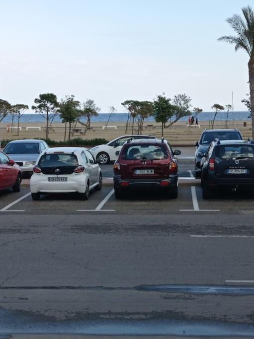 Ferienwohnung Piso Primera Linea De Mar Empuriabrava Exterior foto